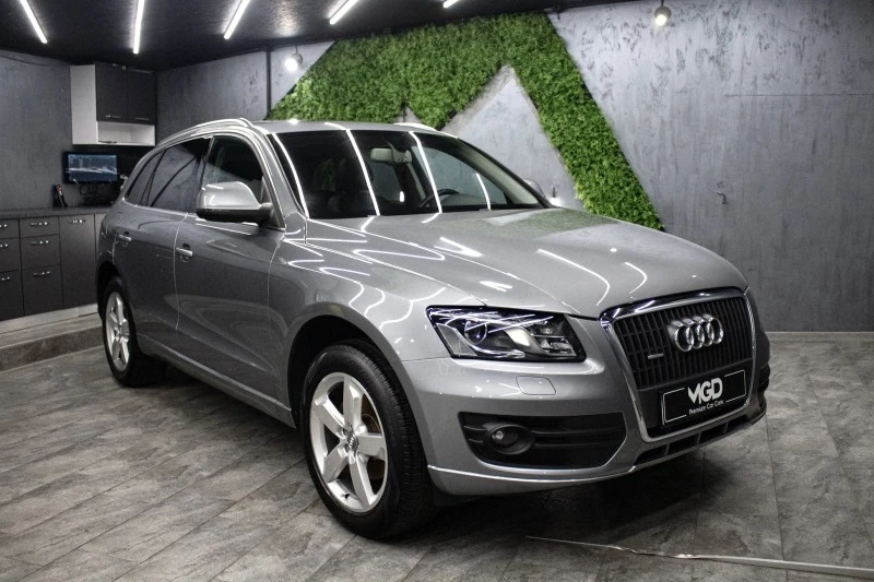 Audi Q5 3.2 FSI, снимка 1 - Автомобили и джипове - 44033293