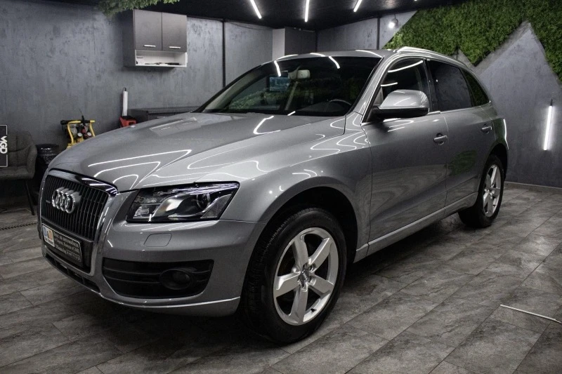 Audi Q5 3.2 FSI, снимка 9 - Автомобили и джипове - 44033293