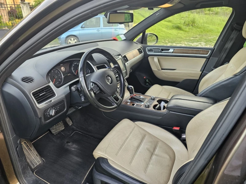 VW Touareg V6 TDI, снимка 9 - Автомобили и джипове - 48088830