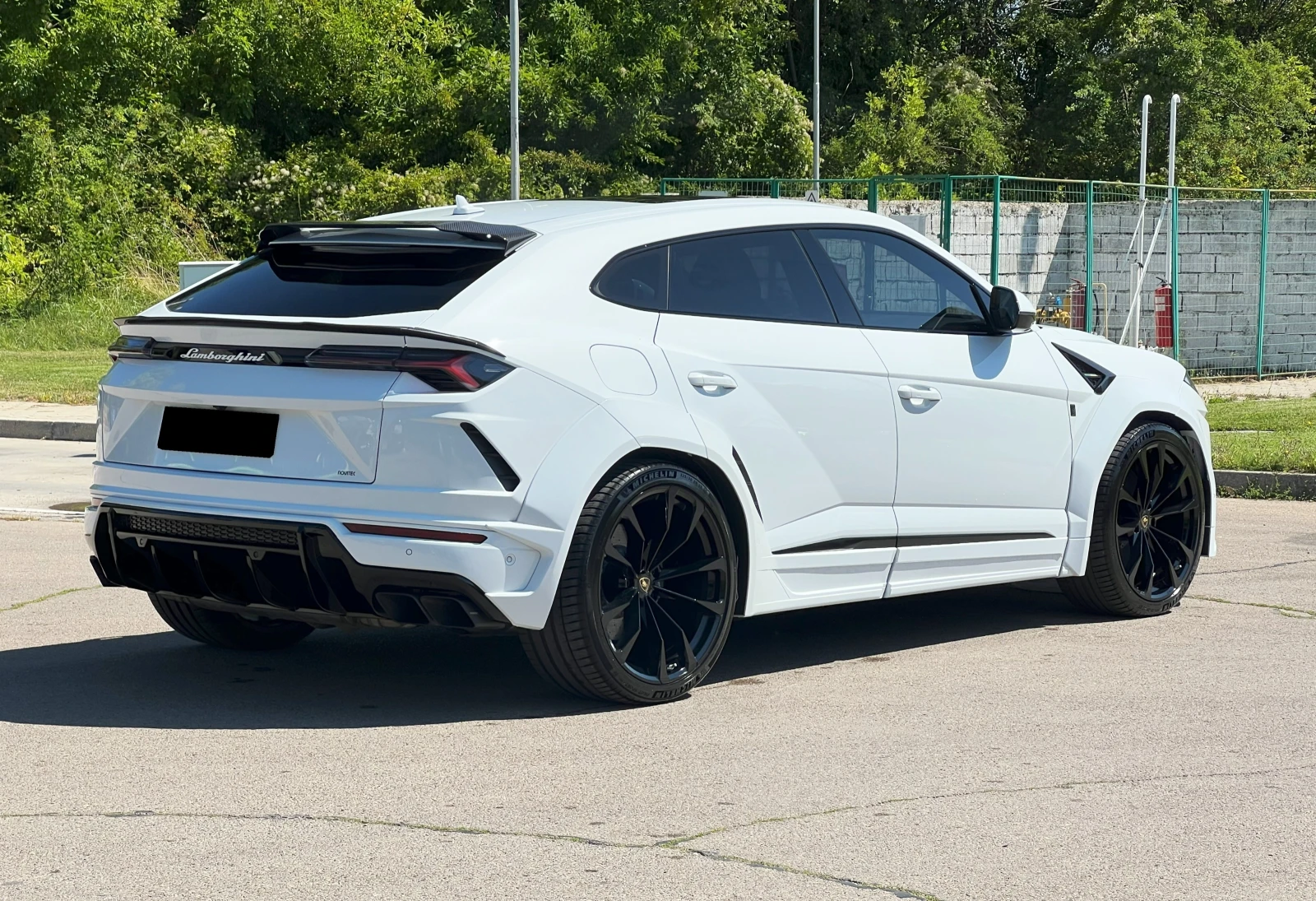 Lamborghini Urus NOVITEC ESTESO WIDEBODY/CARBON/CERAMIC/B&O/HUD/TV/ - изображение 6