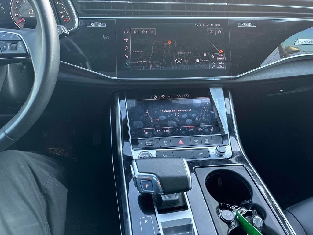 Audi Q7 * Komfort * CARFAX * БЕЗ ПЪРВОНАЧАЛНА ВНОСКА - изображение 9