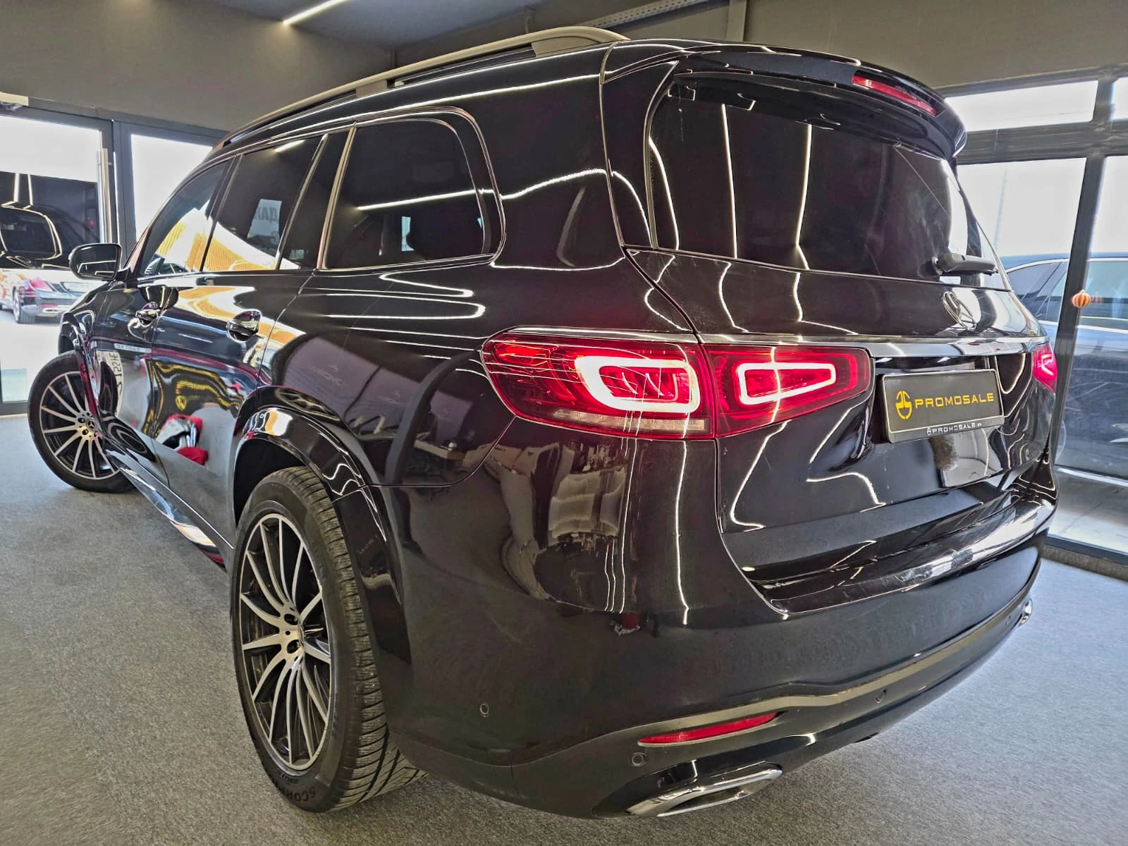 Mercedes-Benz GLS 400 AMG* 7 Местен* Обдух* Burm* Pano* Лизинг - изображение 6