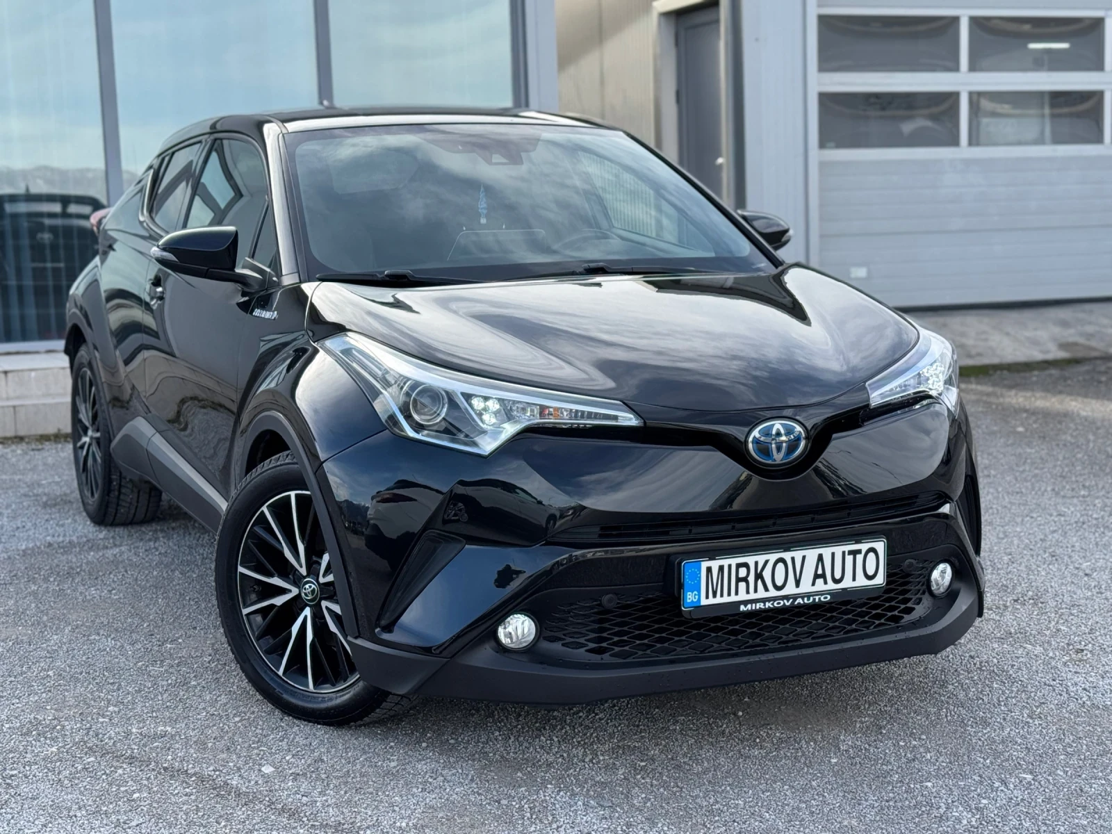 Toyota C-HR 1.8 HYBRID/LOUNGE/90.000��/���� | Mobile.bg � ����������� 1