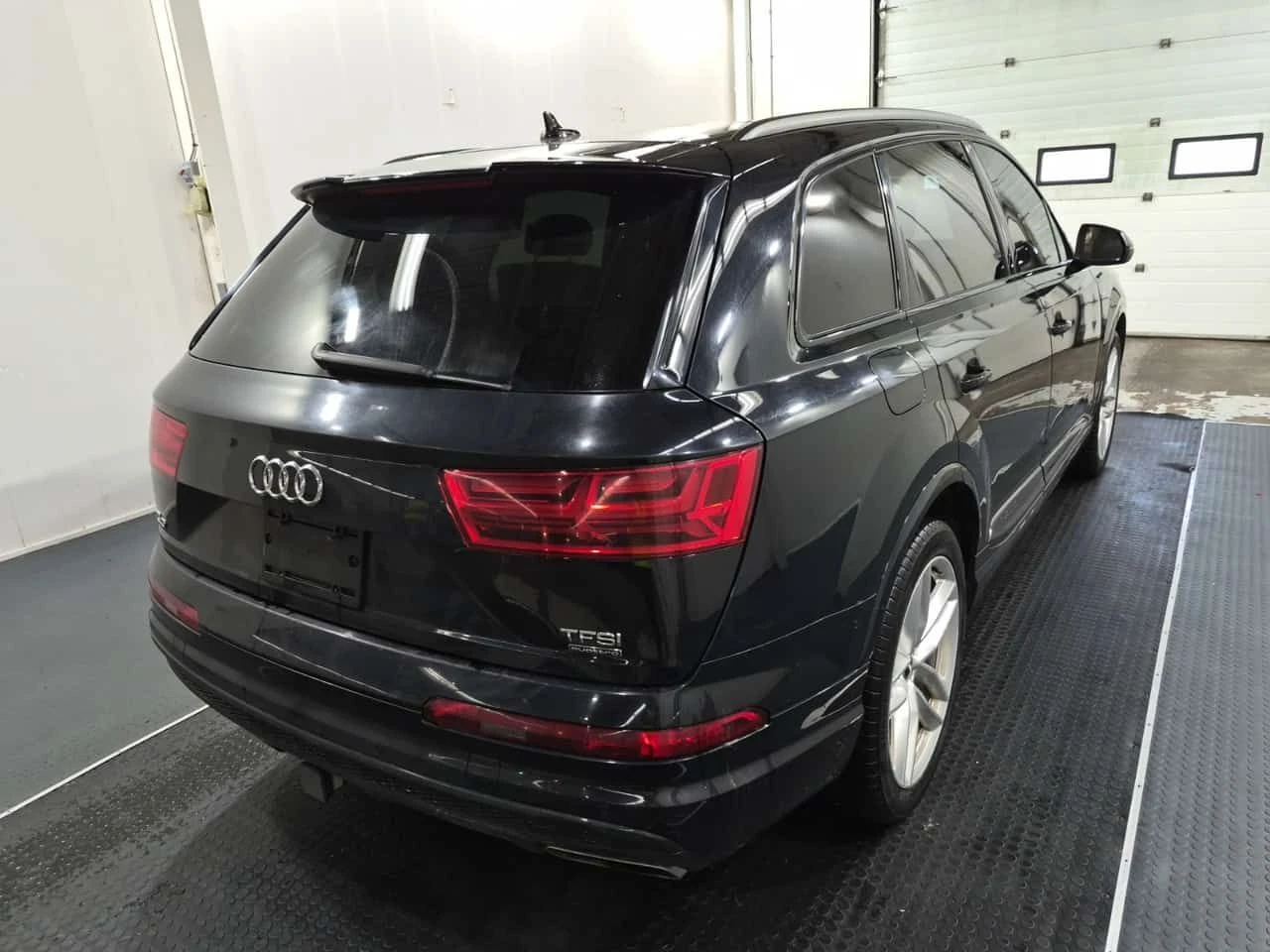 Audi Q7 * TECHNIK * CARFAX * ЦЕНА ДО БГ, снимка 3 - Автомобили и джипове - 54672099