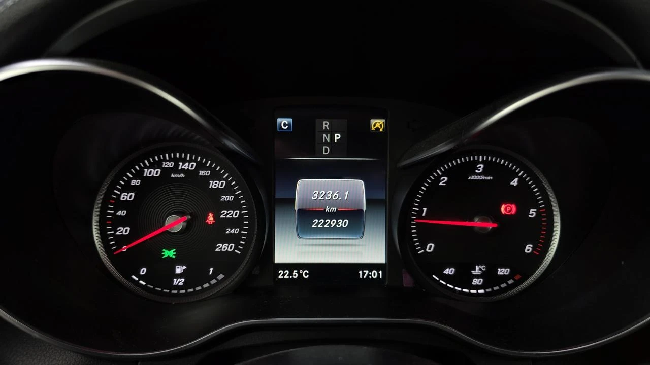 Mercedes-Benz GLC 220 AMG pack* Купе* Подгрев* Пано* 360* Lane assist, снимка 7 - Автомобили и джипове - 54751764