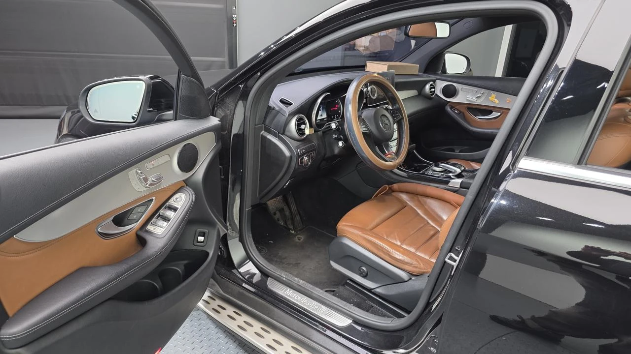 Mercedes-Benz GLC 220 AMG pack* Купе* Подгрев* Пано* 360* Lane assist, снимка 5 - Автомобили и джипове - 54751764