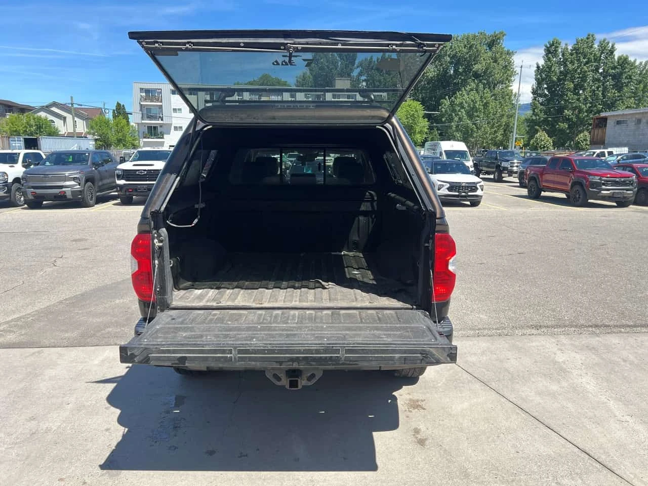 Toyota Tundra | Platinum | 1794 EDITION | CARFAX | Mobile.bg � ����������� 14