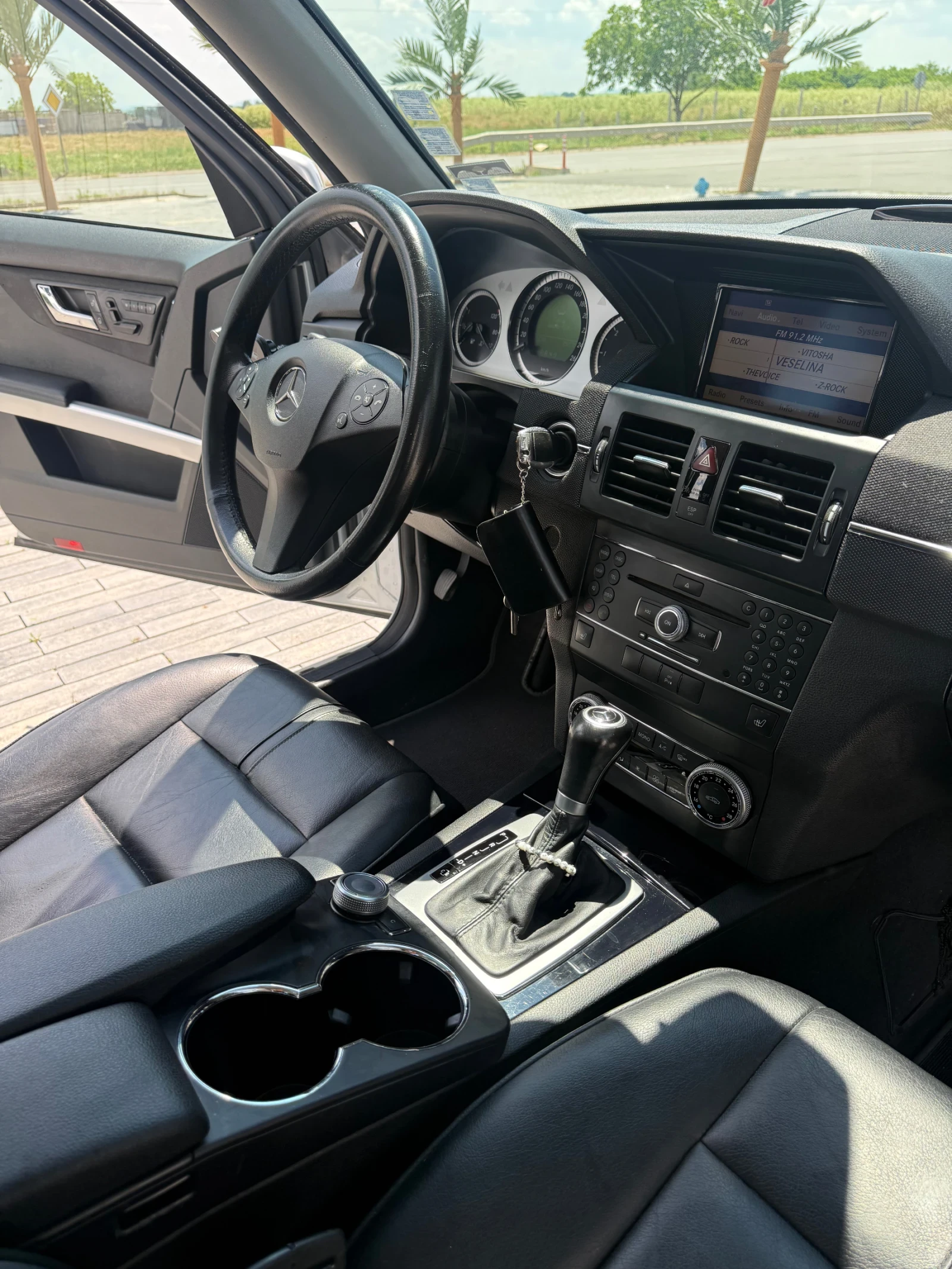 Mercedes-Benz GLK, снимка 12 - Автомобили и джипове - 54809094