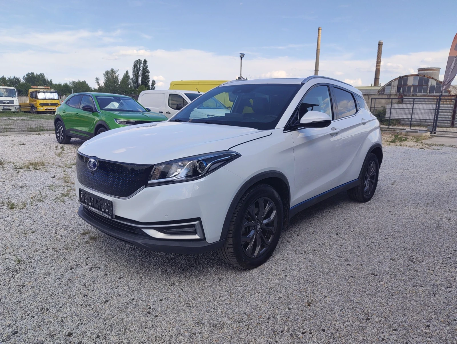 DONGFENG E3 Seres 3 54kw Exclusive  , снимка 3 - Автомобили и джипове - 54837382