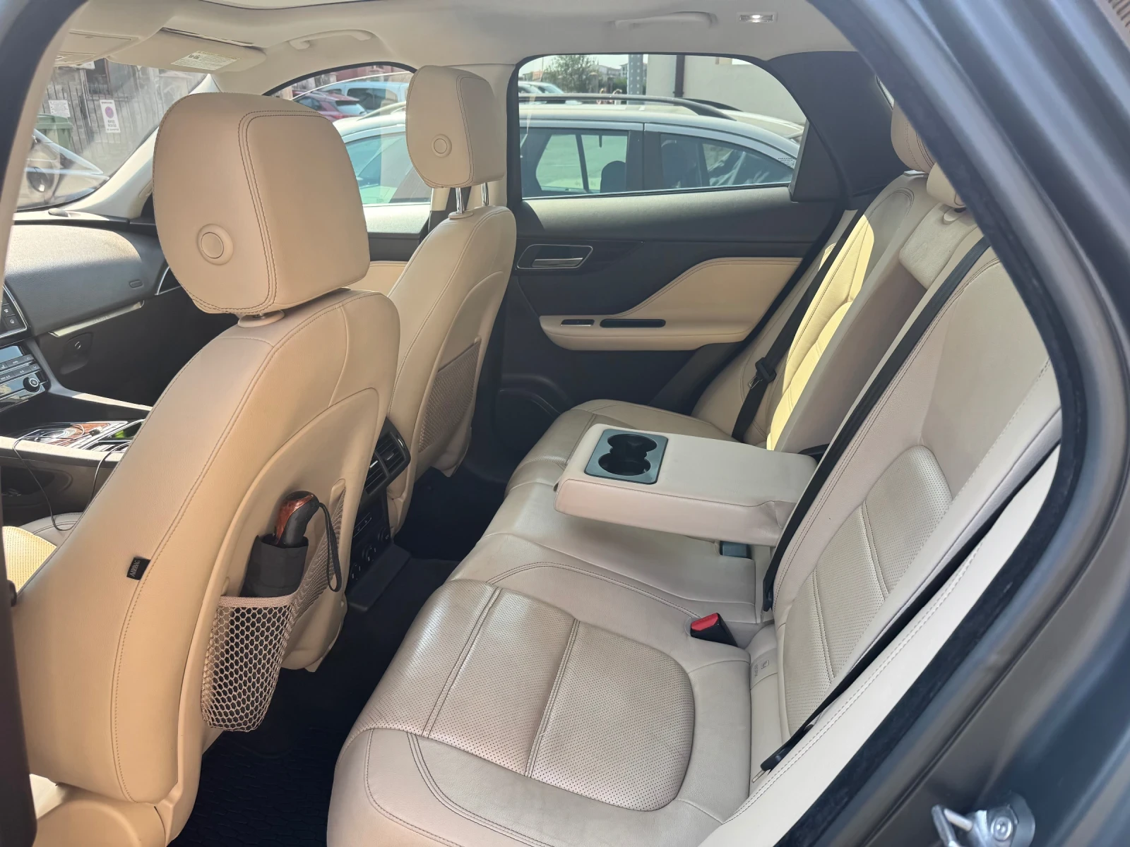 Jaguar F-PACE, снимка 2 - Автомобили и джипове - 56041892