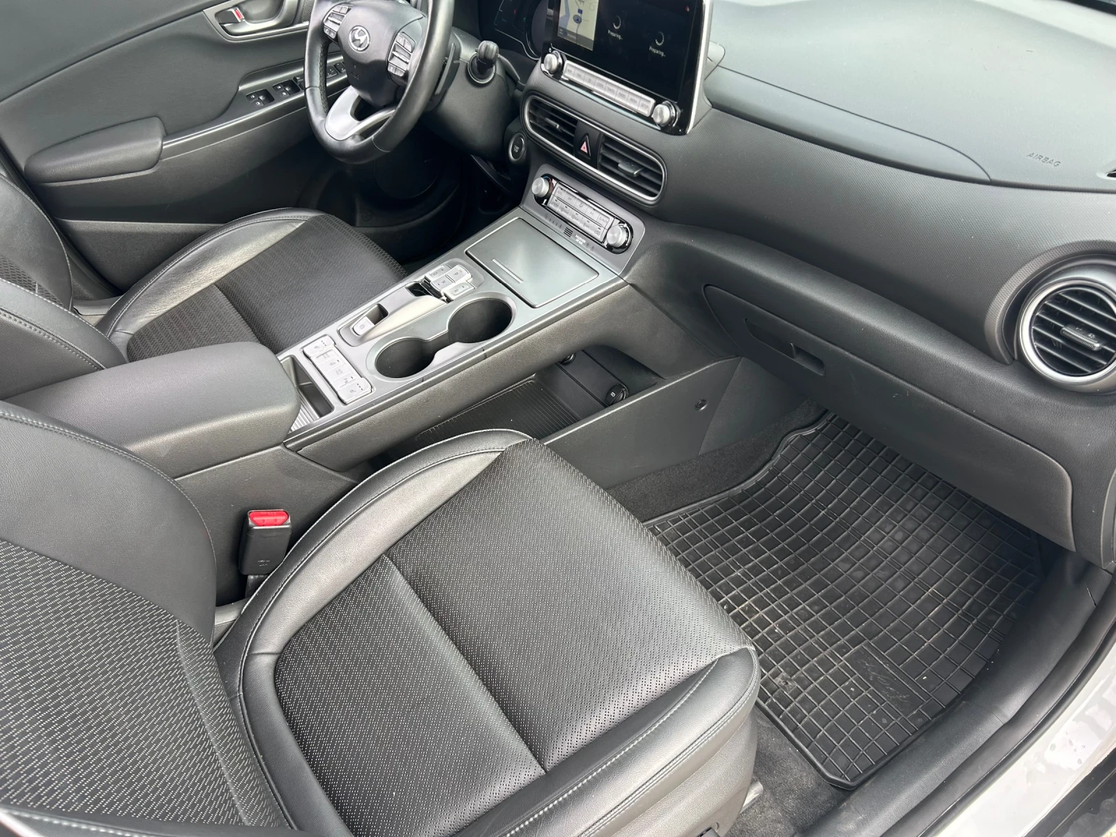 Hyundai Kona Електрик 64KW, снимка 8 - Автомобили и джипове - 56660026