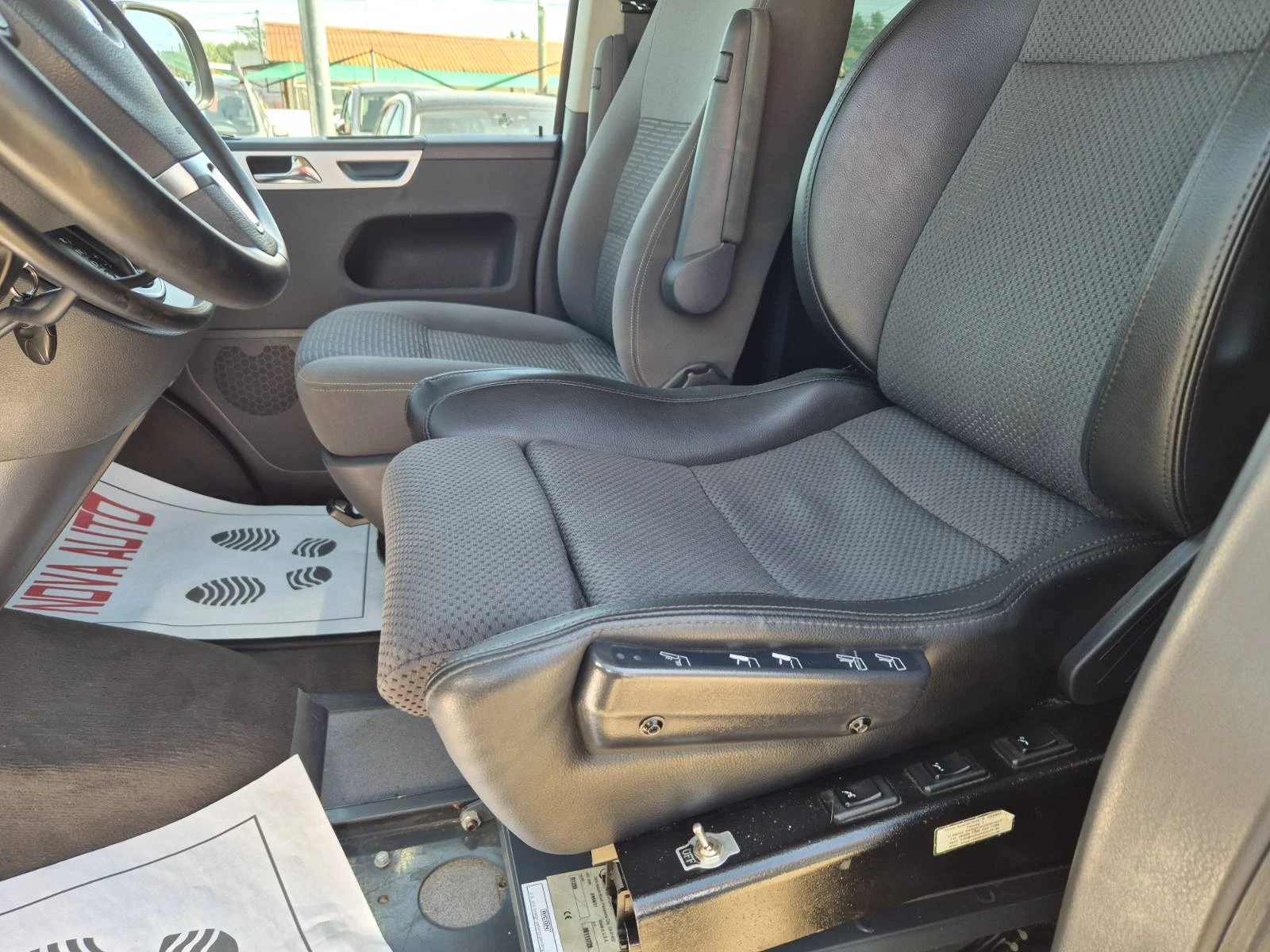VW Multivan 2.0D-180кс-DSG - изображение 7