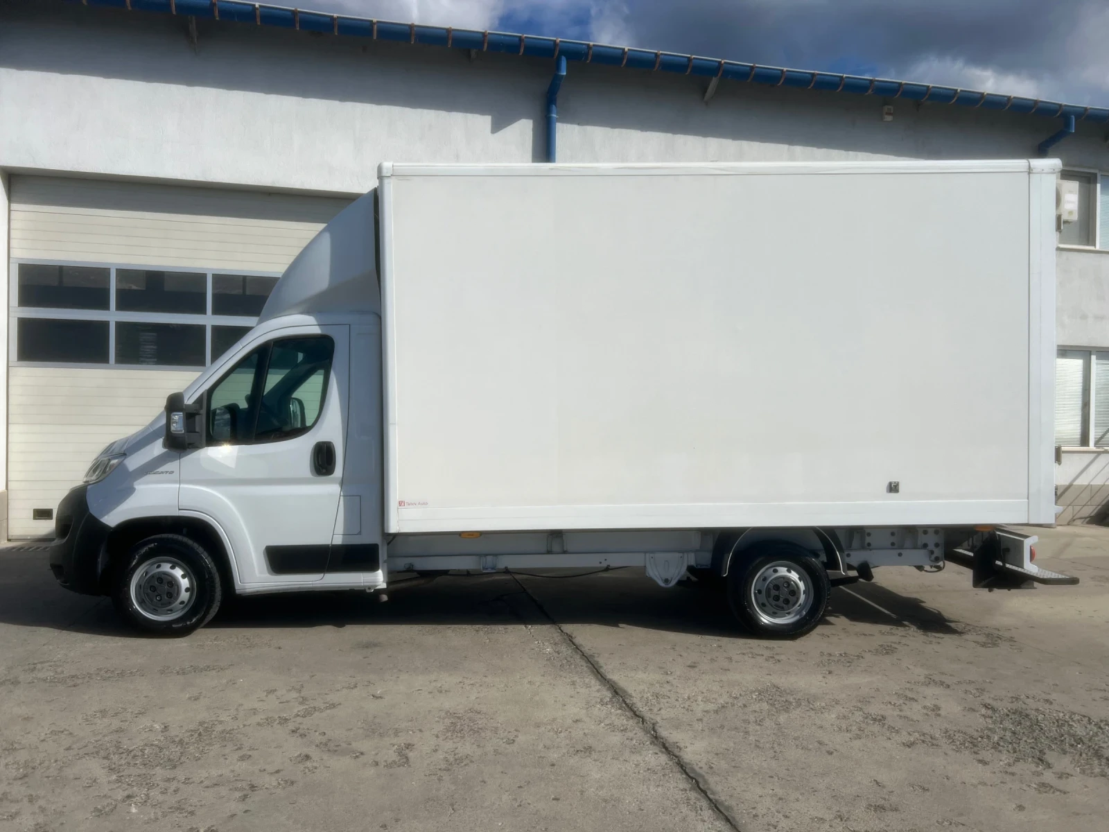 Fiat Ducato 2.3Multijet 198.000км! Евро 6 Климатроник, снимка 4 - Бусове и автобуси - 56253182