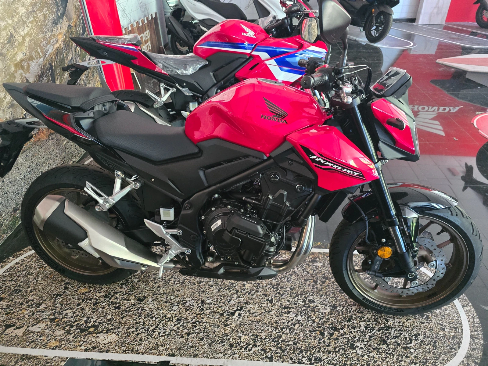 Honda Cb 500 Hornet E-Clutch A2 35kw!!! 2026, снимка 6 - Мотоциклети и мототехника - 56113012
