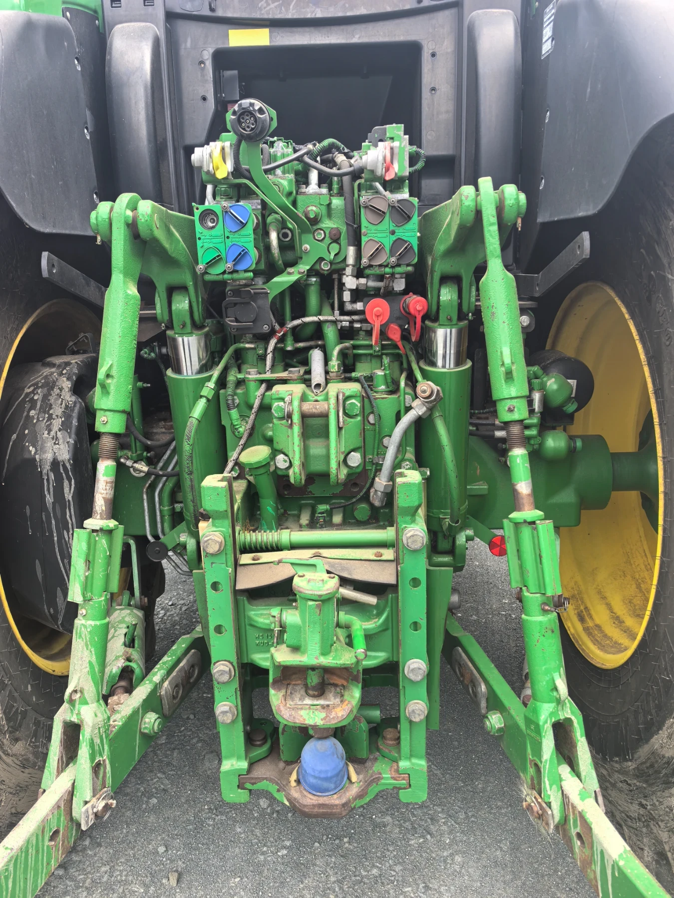 Трактор John Deere 6210R, снимка 3 - Селскостопанска техника - 54740335