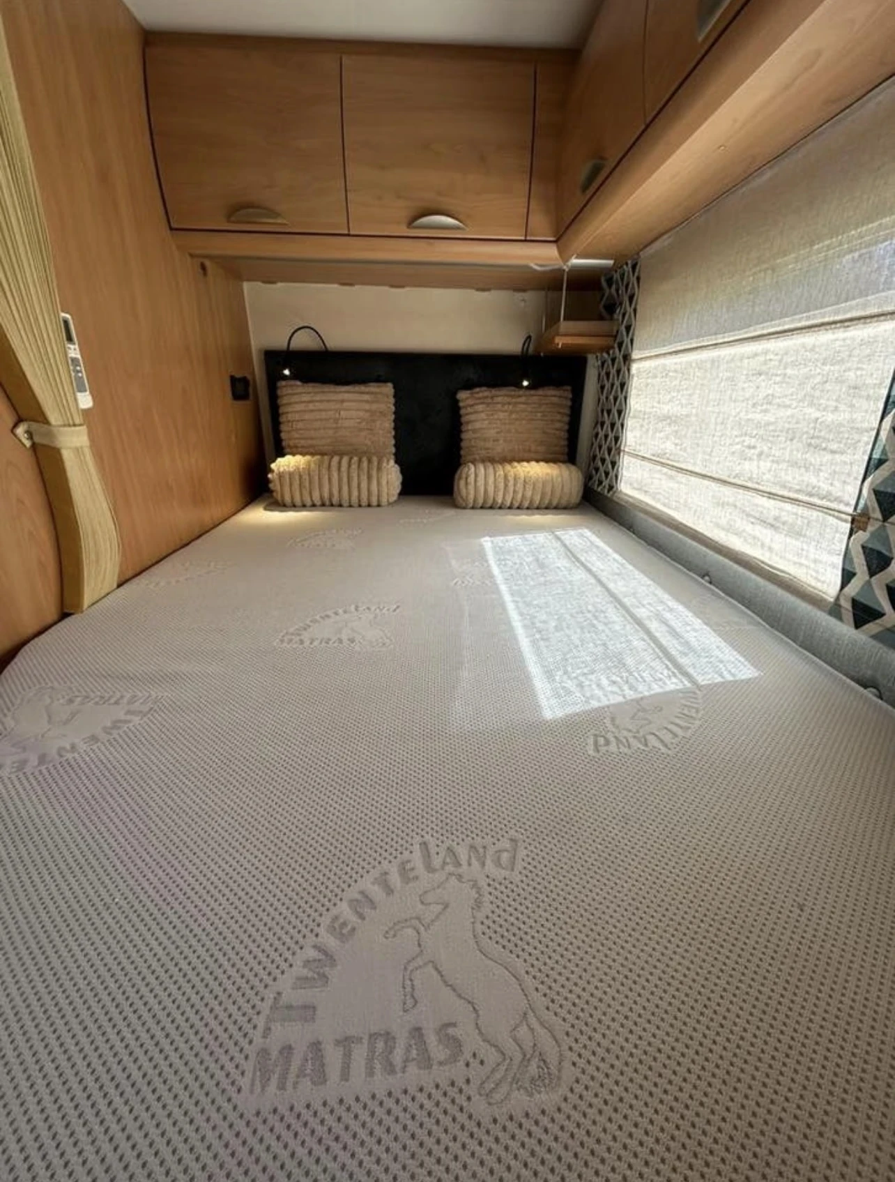 Кемпер Fiat Burstner Elegance 660, снимка 17 - Каравани и кемпери - 53845678