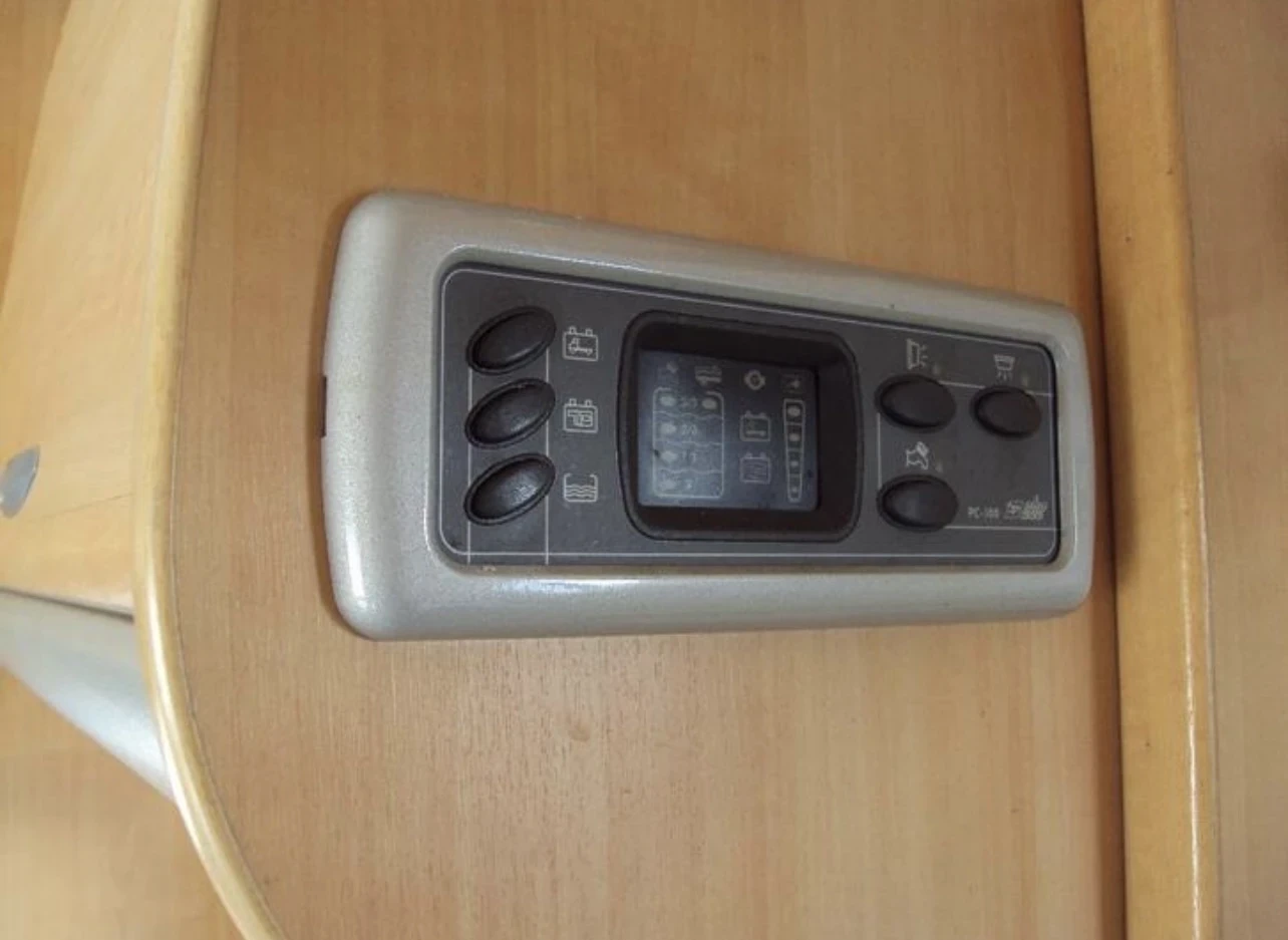 Кемпер Chausson Fiat, снимка 15 - Каравани и кемпери - 53845678