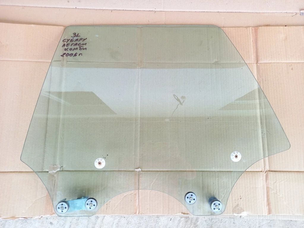 Стъкло задно ляво Субару Легаси комби (5)