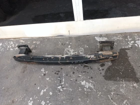 Греда под задна броня фолксваген поло 1.6тди 