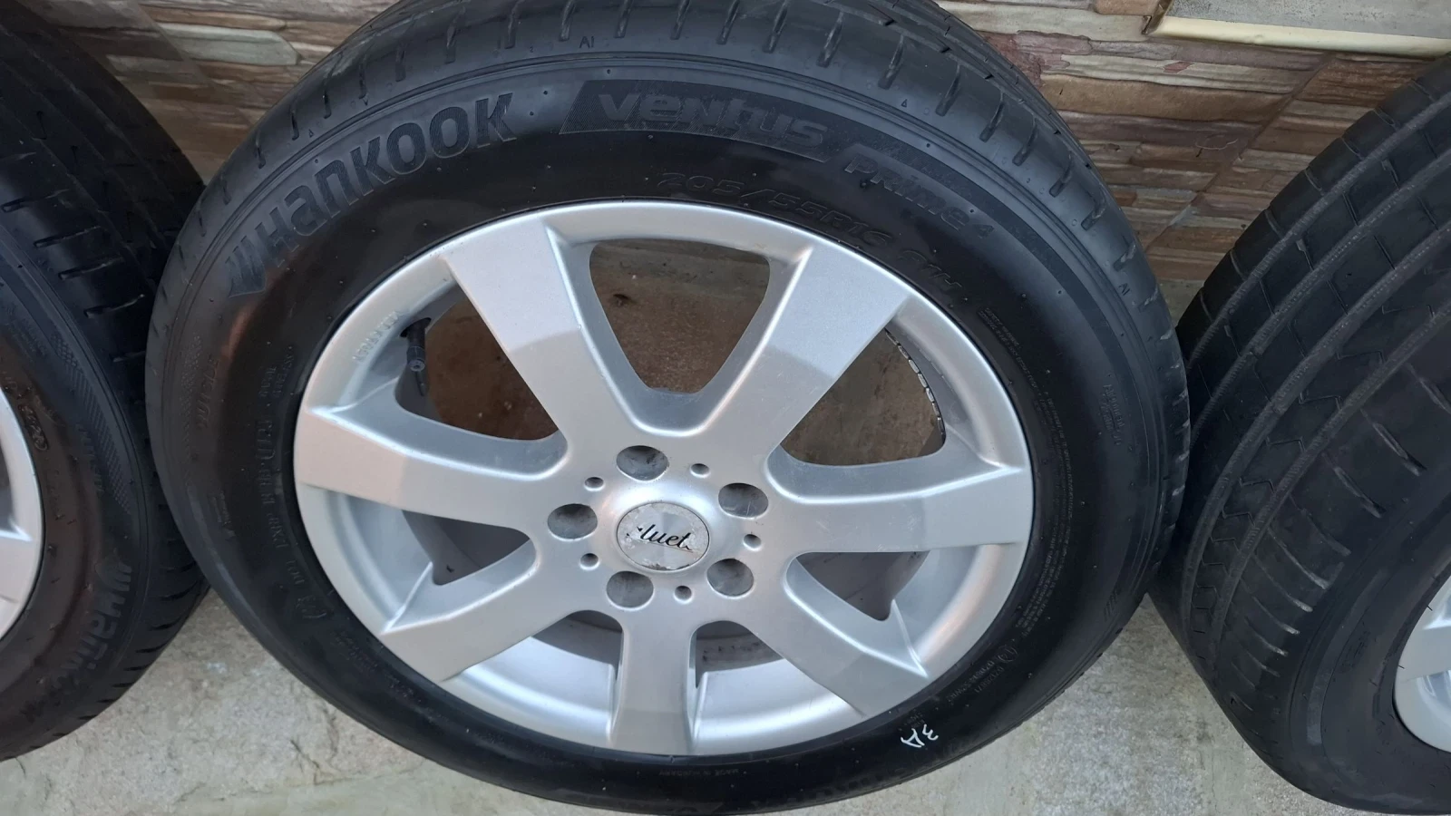    205/55R16  VW Touran | Mobile.bg   3