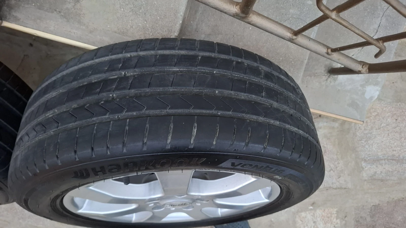    205/55R16  VW Touran | Mobile.bg   9