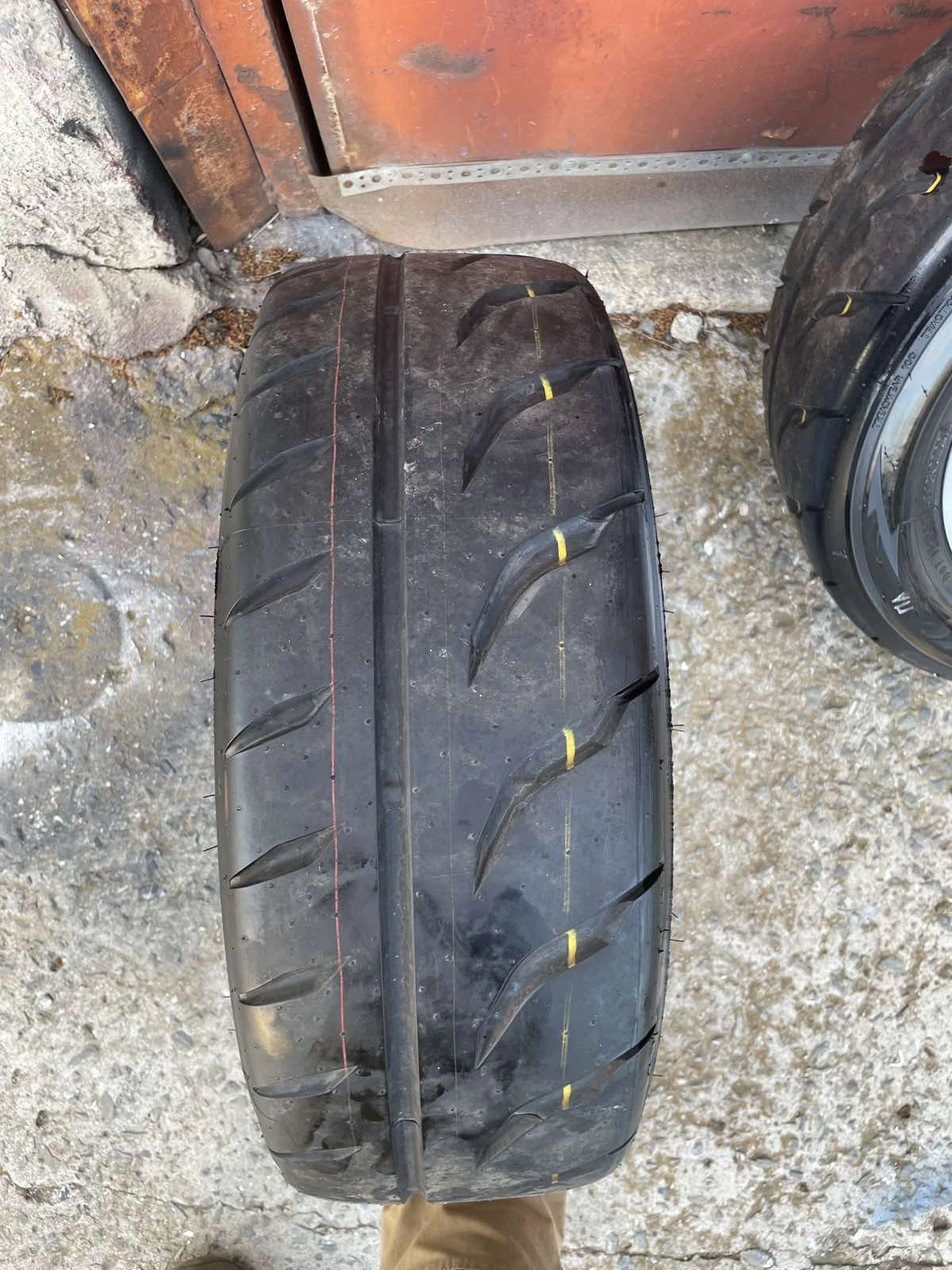 Гуми с джанти Toyo 185/60R14, снимка 6 - Гуми и джанти - 54527963