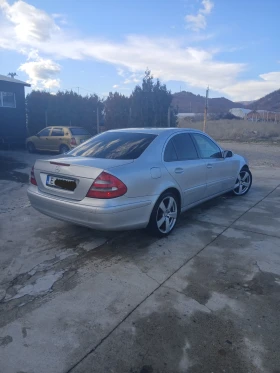 Mercedes-Benz E 220, снимка 6