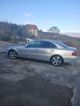 Mercedes-Benz E 220, снимка 3