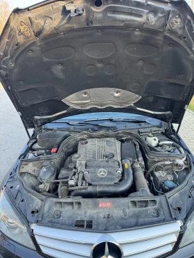 Mercedes-Benz C 200 CGI Avantgarde комби, снимка 17