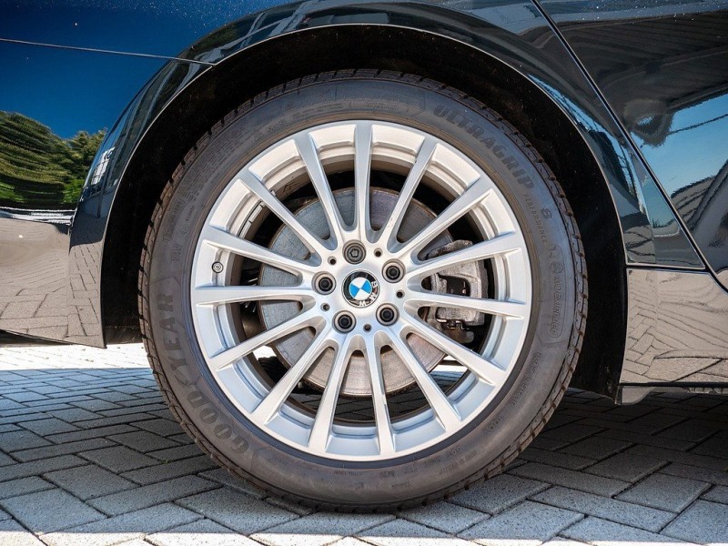 BMW 530 Touring*xDrive*LuxuryLine*LED**ГАРАНЦИЯ, снимка 3 - Автомобили и джипове - 43394201
