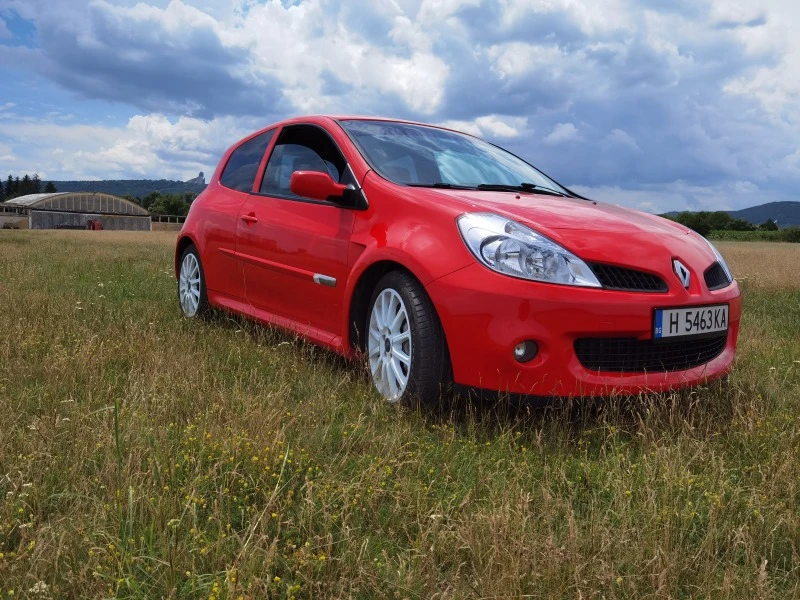 Renault Clio, снимка 8 - Автомобили и джипове - 47224669