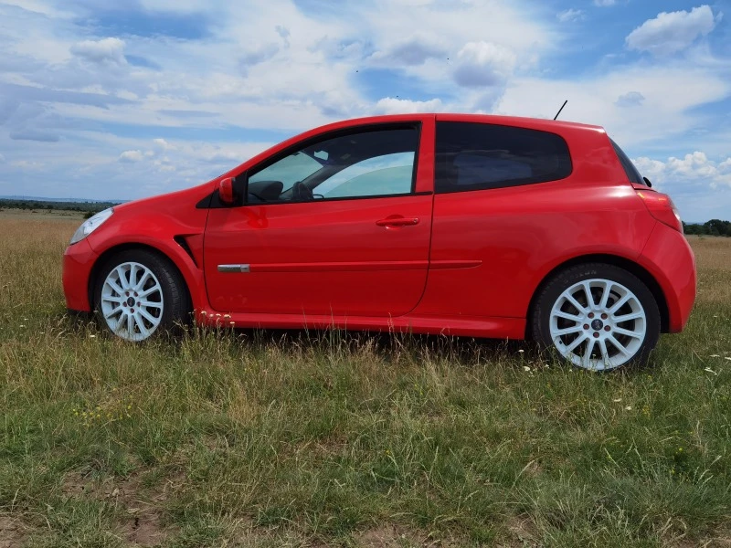 Renault Clio, снимка 4 - Автомобили и джипове - 47224669