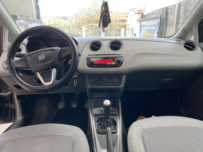 Seat Ibiza, снимка 10 - Автомобили и джипове - 45177350