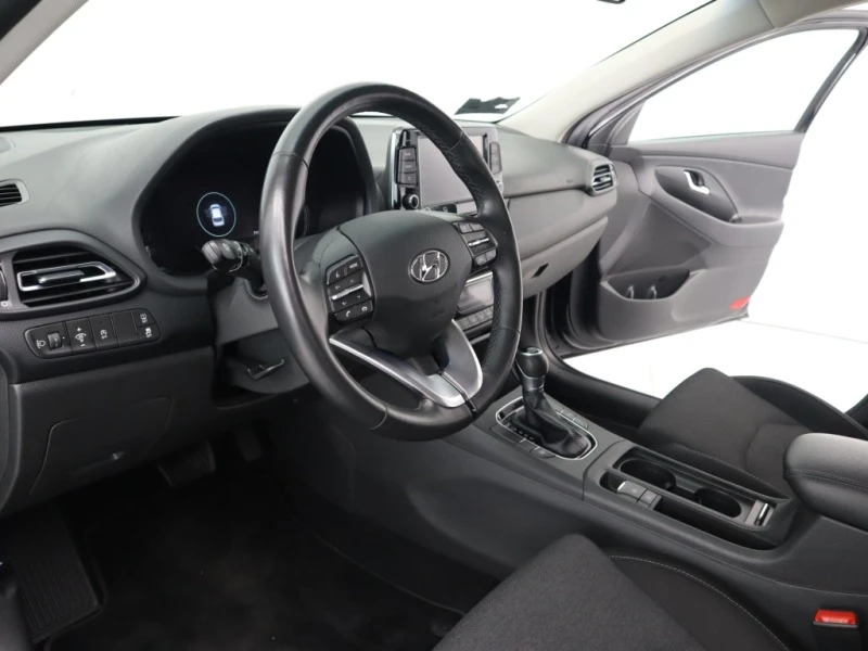 Hyundai I30 1.6 CRDi, снимка 12 - Автомобили и джипове - 47882417