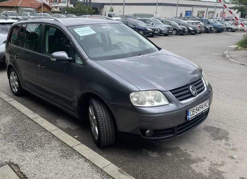 VW Touran С Регистрация, снимка 2 - Автомобили и джипове - 48289166