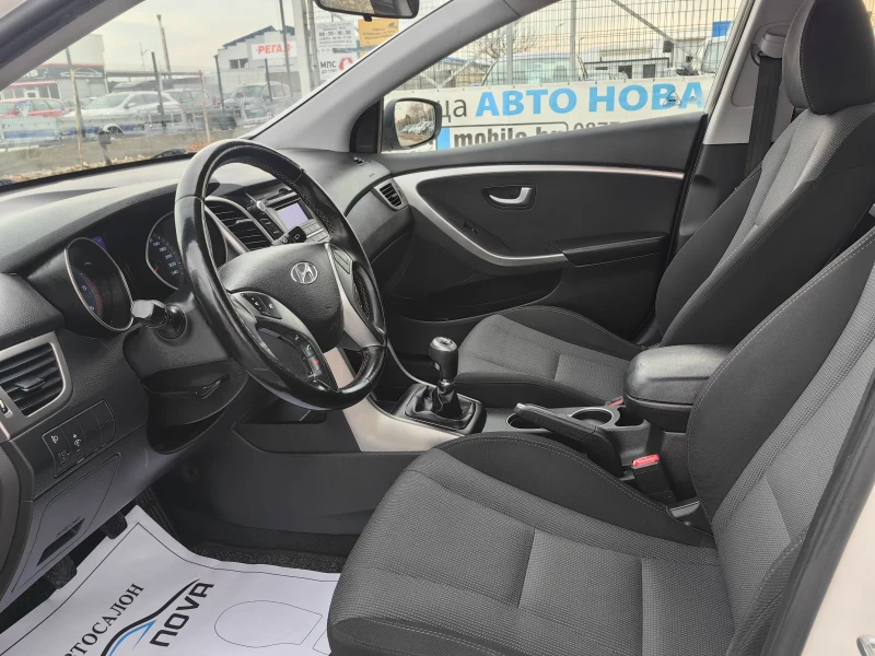 Hyundai I30 1.6 110 К.С. CRDI!МНОГО ЗАПАЗЕНА!, снимка 8 - Автомобили и джипове - 48441646