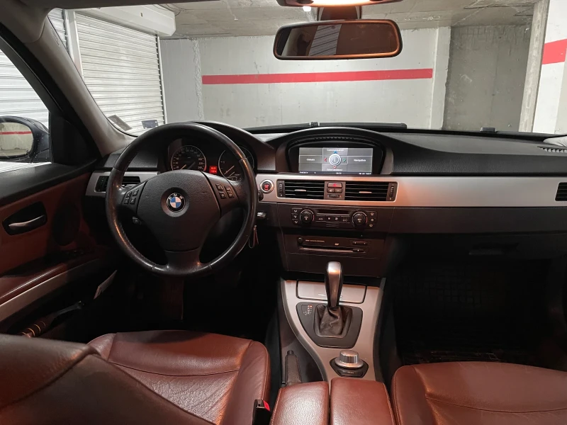 BMW 320, снимка 11 - Автомобили и джипове - 49184658