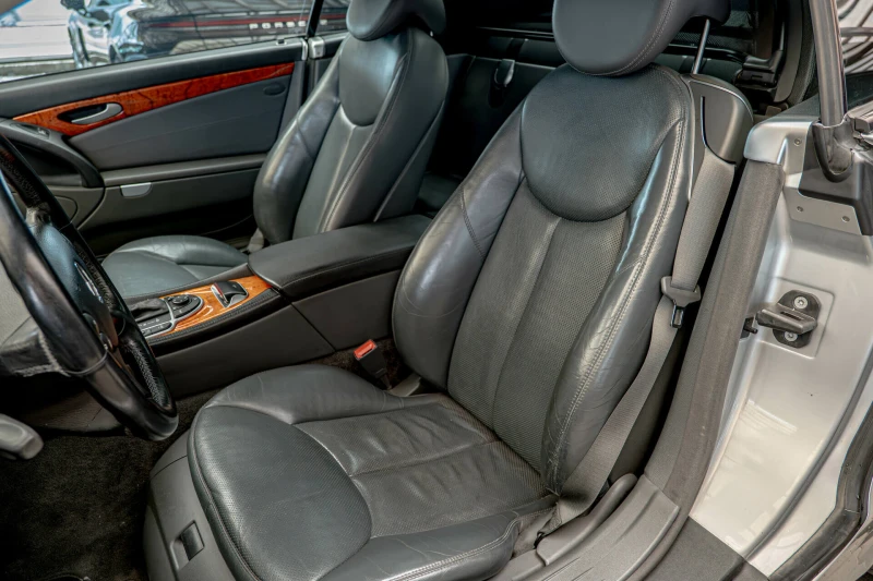 Mercedes-Benz SL 500 V8/ABC/AIR Matic/Distronic/Harman Kardon/BiXenon, снимка 13 - Автомобили и джипове - 50650419