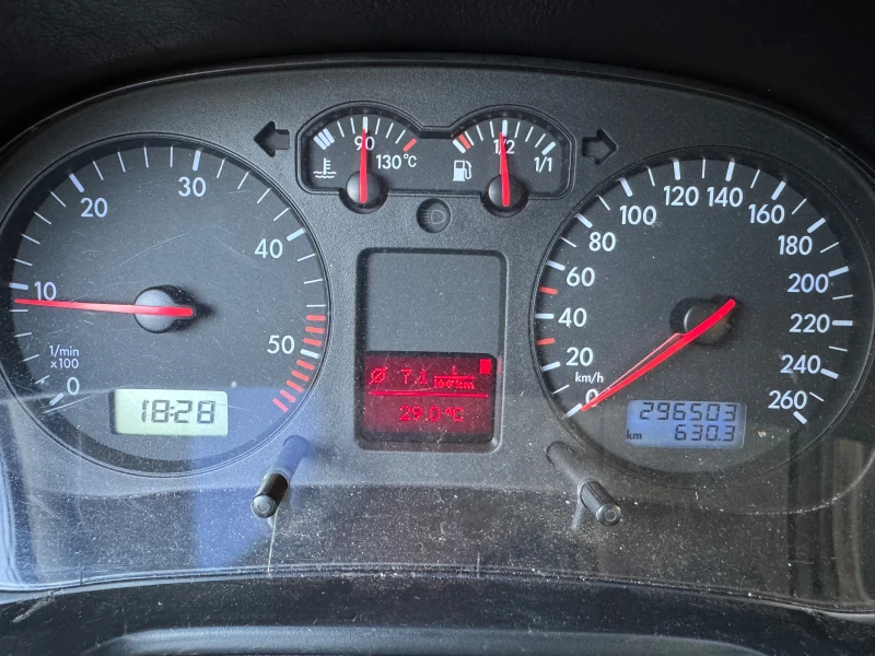 VW Golf, снимка 6 - Автомобили и джипове - 52591248