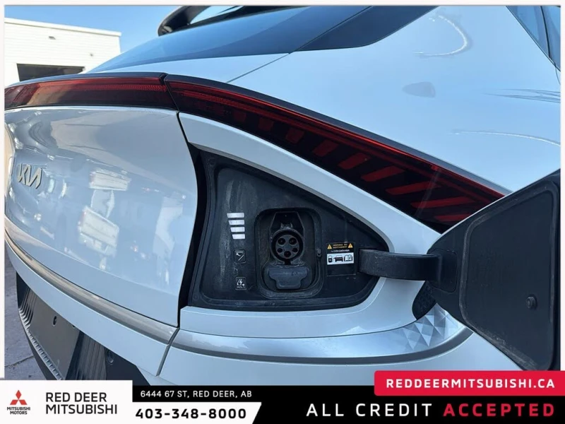 Kia EV6 DISTRONIC* СЛЕДЕНЕ НА ЛЕНТИ* КАМЕРА* ПОДГРЕВ* , снимка 6 - Автомобили и джипове - 52474175