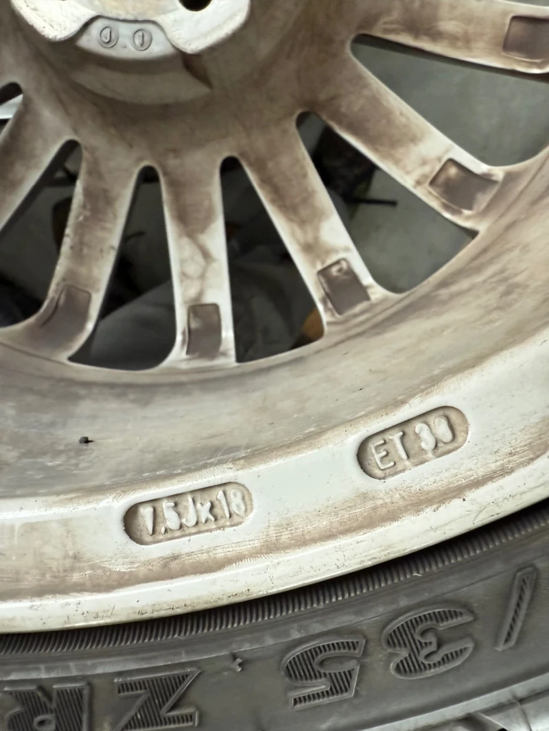 VW Golf Mk4 R32, снимка 6 - Автомобили и джипове - 52548445