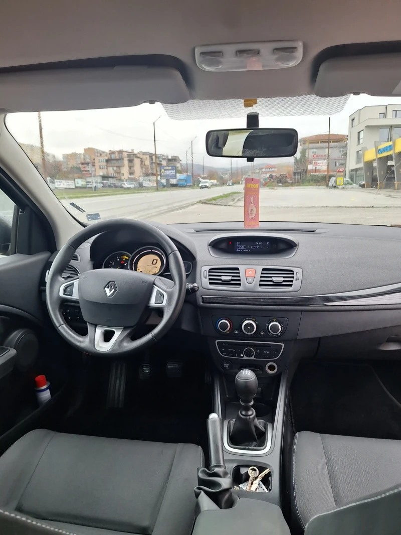 Renault Megane 1.5 dci 110 , снимка 9 - Автомобили и джипове - 52590173