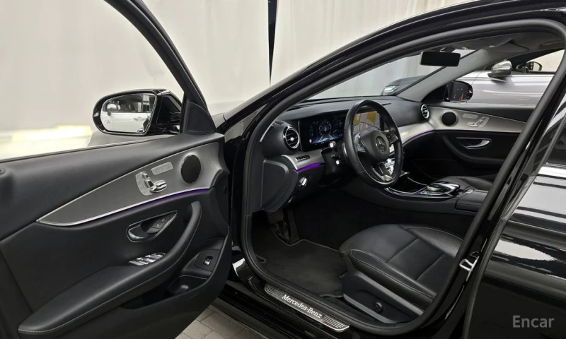 Mercedes-Benz E 300, снимка 10 - Автомобили и джипове - 52700118