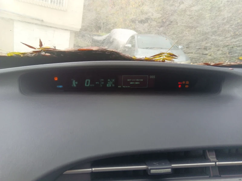 Toyota Prius, снимка 5 - Автомобили и джипове - 52802266