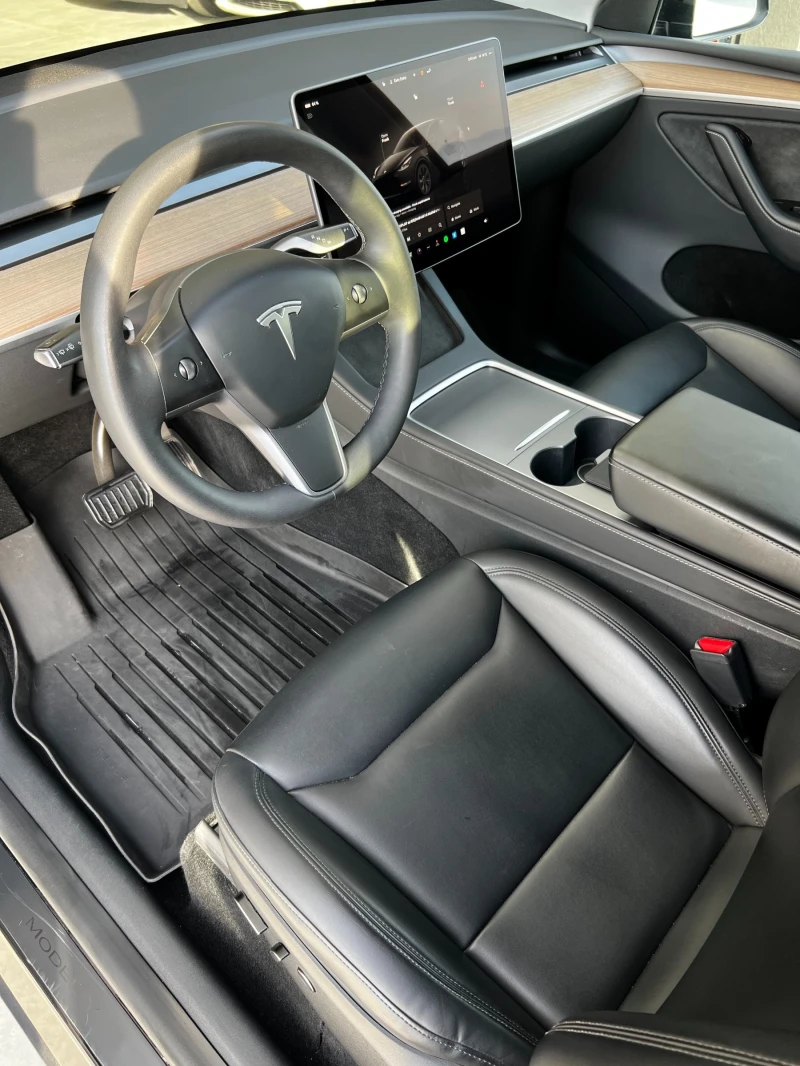 Tesla Model Y Long Range Dual AWD, снимка 10 - Автомобили и джипове - 52855457