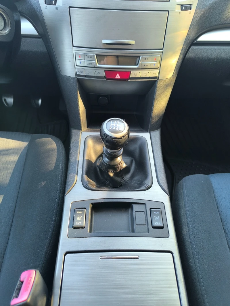 Subaru Outback, снимка 16 - Автомобили и джипове - 52923174