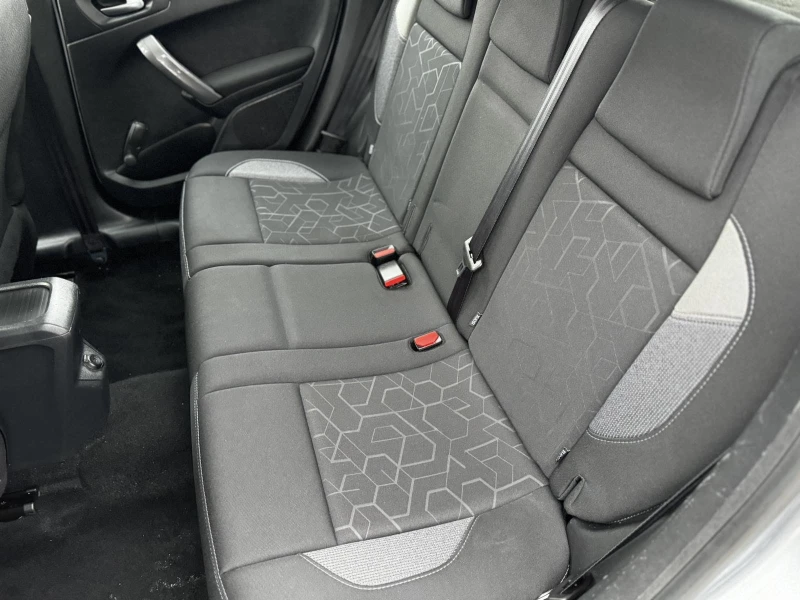 Peugeot 2008 1.6HDI EURO 6B, снимка 11 - Автомобили и джипове - 53098947