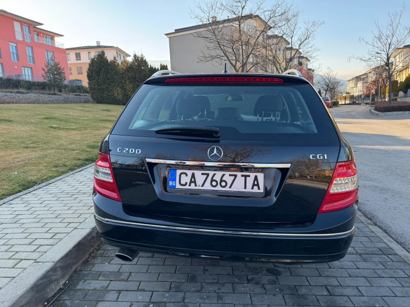Mercedes-Benz C 200 CGI Avantgarde комби, снимка 7 - Автомобили и джипове - 53136456
