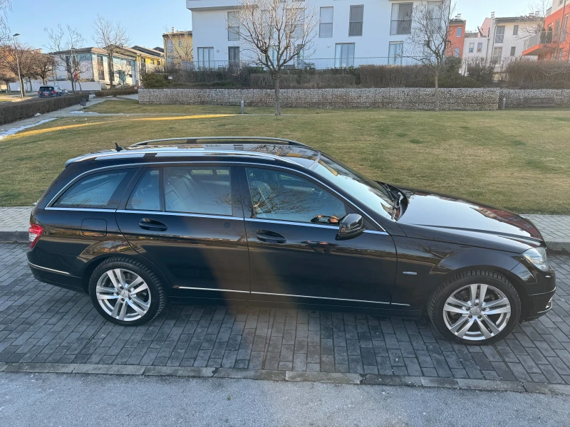 Mercedes-Benz C 200 CGI Avantgarde комби, снимка 5 - Автомобили и джипове - 53136456