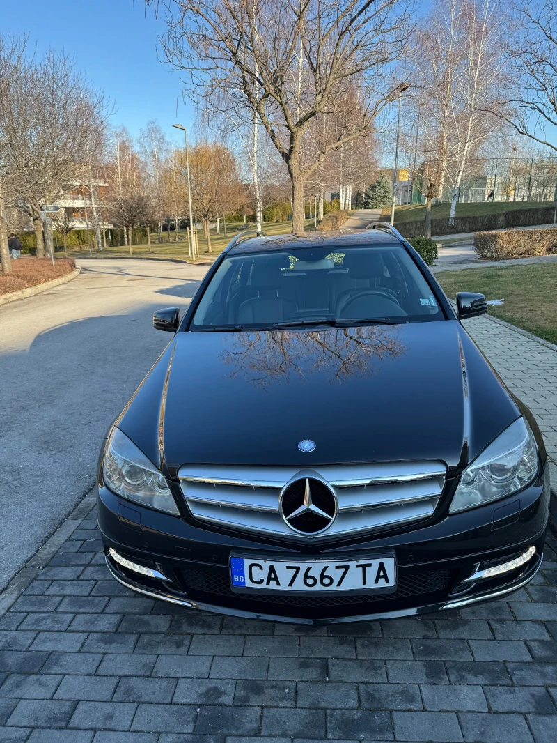 Mercedes-Benz C 200 CGI Avantgarde комби, снимка 2 - Автомобили и джипове - 53136456